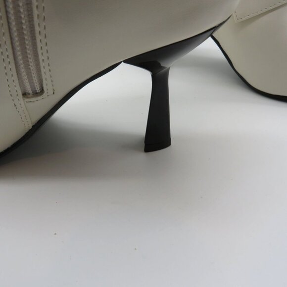 Nine West Women's Ivory Pointed Toe Ankle Boots Side Zippers 6.5 NEW - Picture 7 of 8